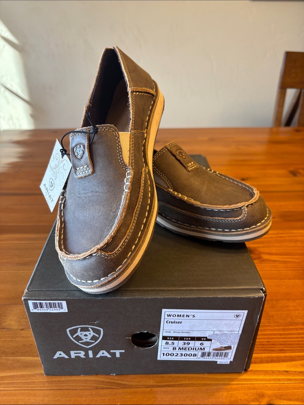 Brand New Ariat Brown Slip-On Casual Loafers size 8.5
